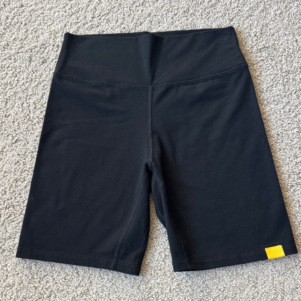 Yellow Label Co. 7” High-Rise Biker Shorts - Black - Women’s Size Medium